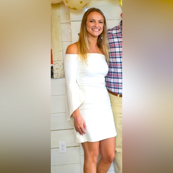 Gianni Bini White Off-Shoulder Belle Sleeve dress - Picture 1 of 1